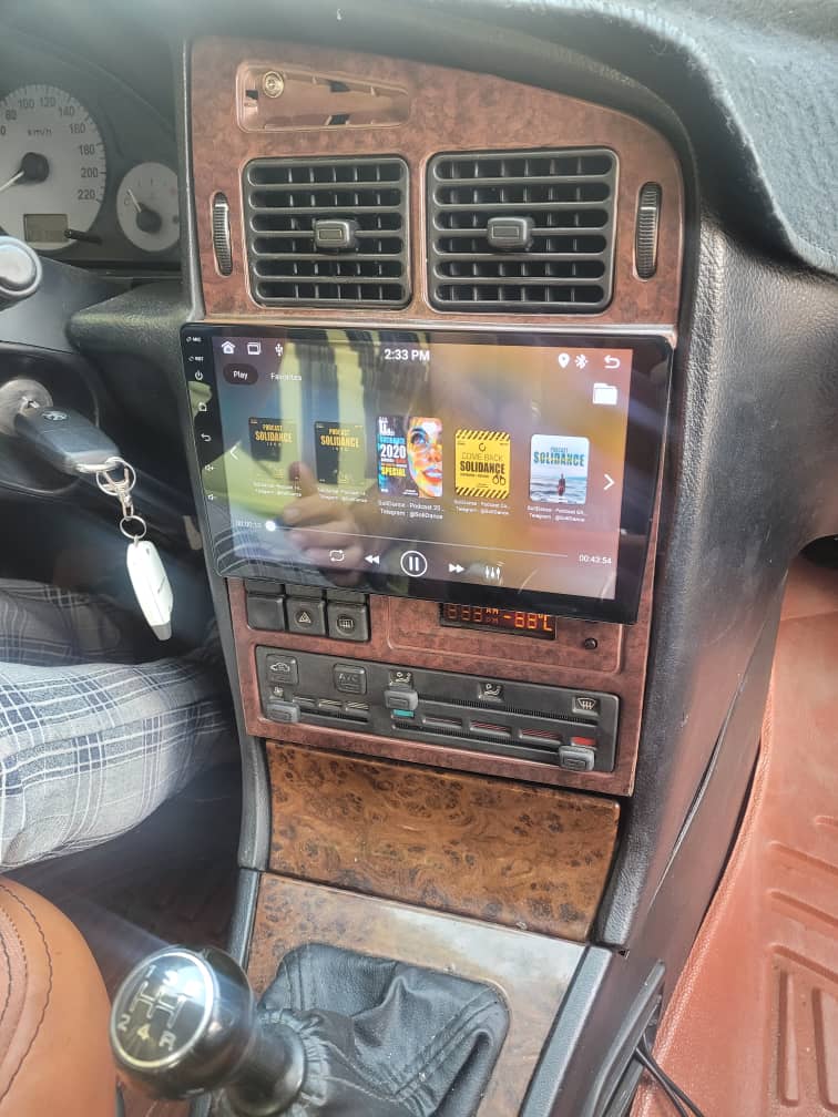 Monitor 11 inch Android 13 Peugeot 405 and Peugeot Pars old dashboard top frame model T3L VoxMedia brand