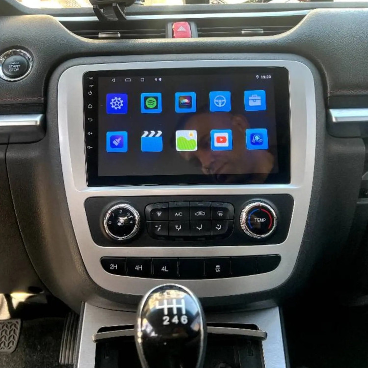 11-inch Android monitor KMC T8 model T1, Screen Tech brand