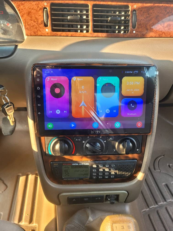 11 inch Samand Android monitor, old top frame, TS model, Screen Tech brand