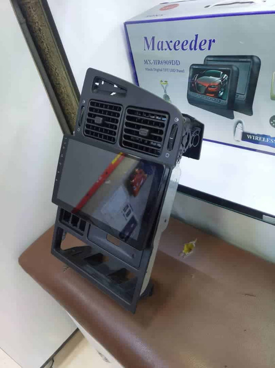 11 inch Android monitor for Peugeot 405 and Peugeot Pars, old dashboard, top frame, model T1, Screen Tech brand2