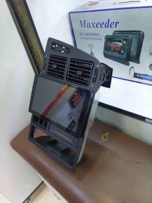 11 inch Android monitor for Peugeot 405 and Peugeot Pars, old dashboard, top frame, model T1, Screen Tech brand2